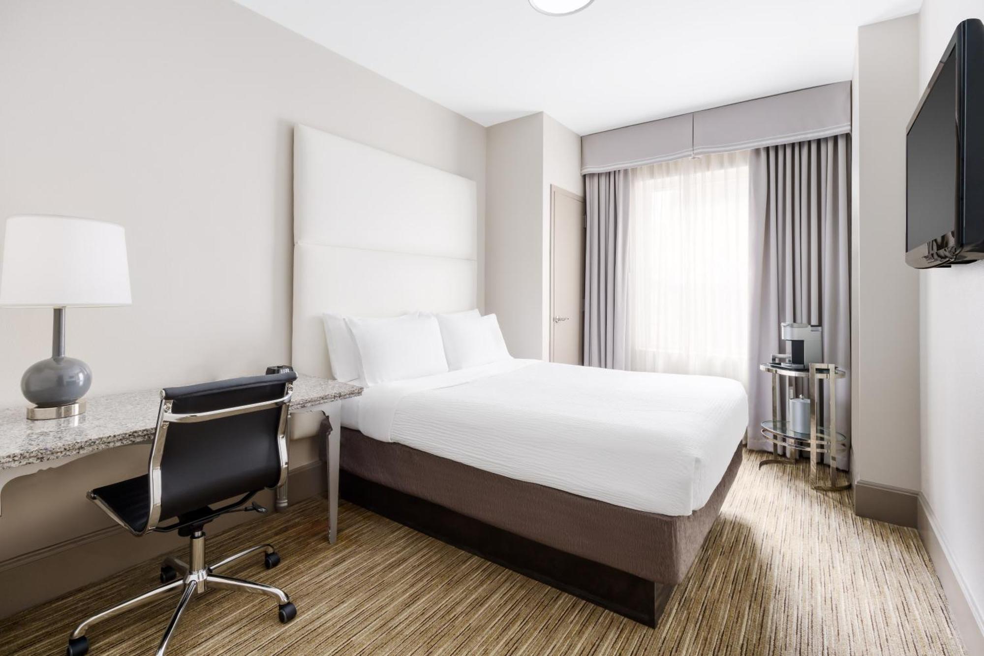 Holiday Inn Express Chicago - Magnificent Mile By Ihg Eksteriør bilde